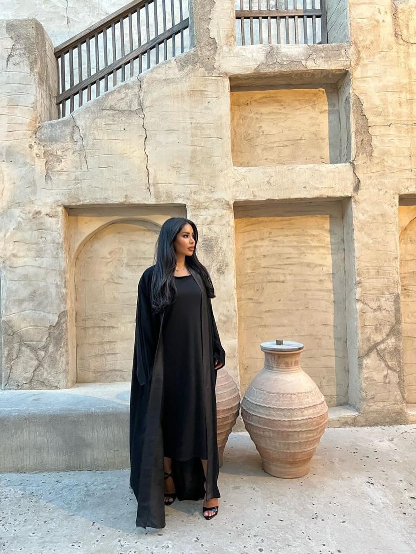 Black Abaya